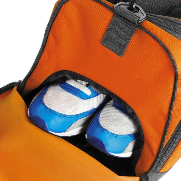 Geanta din alte tesaturi Athleisure Holdall 64429 16